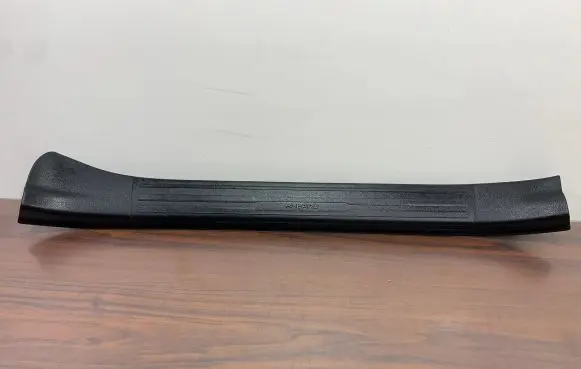 Subaru Forester SK Front sill trim cover 94060SJ040