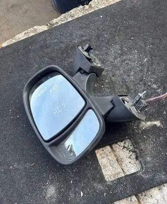 Opel Vivaro Front door electric wing mirror 026305