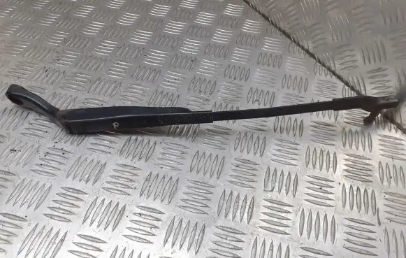 Volkswagen PASSAT B5 Front wiper blade arm 3B1955409C