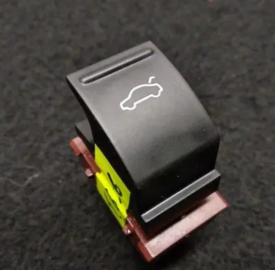 Tailgate opening switch