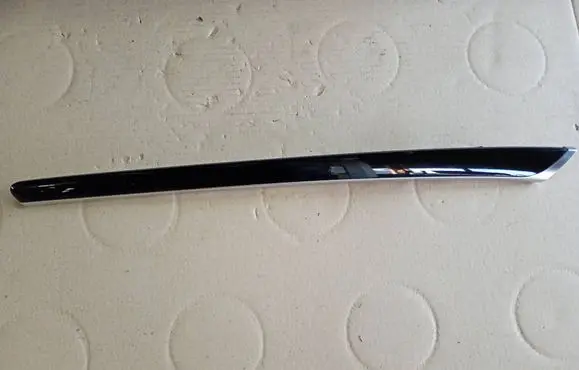 Audi A5 8T 8F Front door trim bar 8T0867409