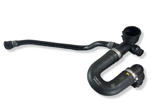 Mercedes-Benz GLA H247 Engine coolant pipe/hose A1775011301 1775011301