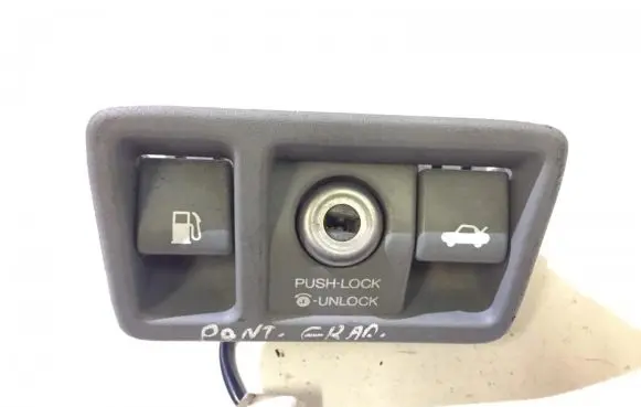 Pontiac Grand Prix Fuel tank opening switch 