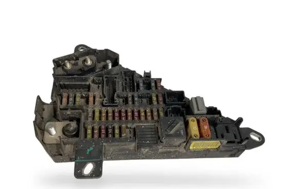 BMW 5 E60 E61 Fuse module 6906588 6906603