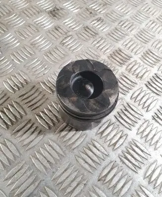 Volvo XC60 Piston with connecting rod 81L123