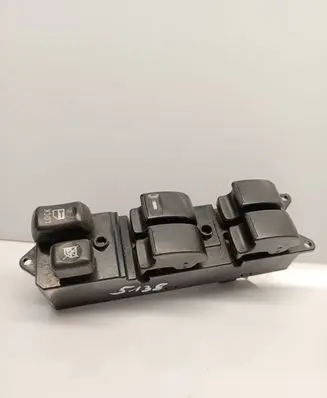Citroen C-Crosser Electric window control switch 8608A147 C8DD630M