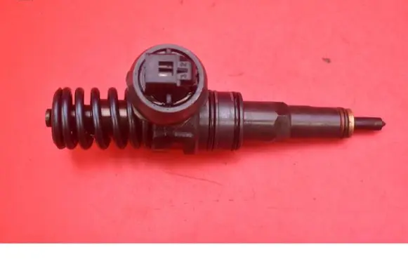 Seat Alhambra (Mk1) Fuel injector 038130073AK
