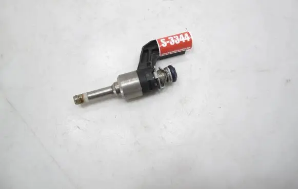 Volkswagen Jetta VI Fuel injector 03C906036M