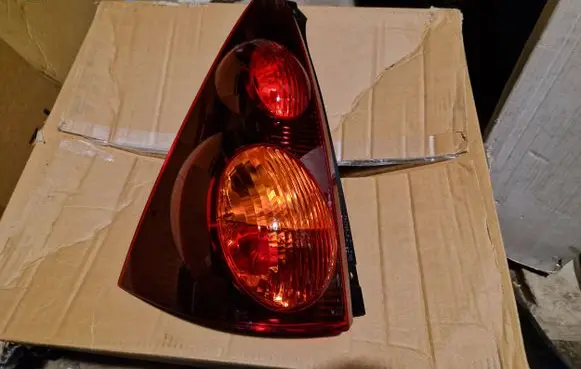Peugeot 107 Rear/tail lights 1607990580