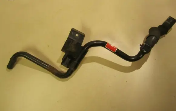 Audi A6 S6 C6 4F Engine coolant pipe/hose 4F0121070G
