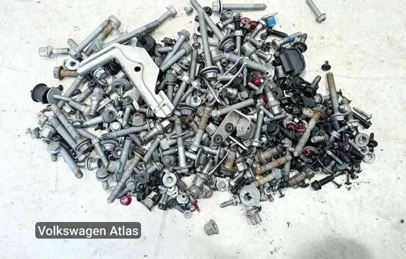 Volkswagen Atlas Nuts/bolts 