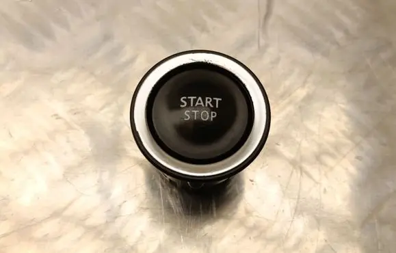 Renault Kadjar Engine start stop button switch 00175347