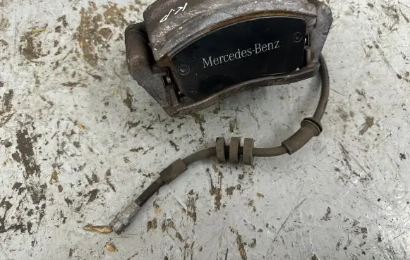 Mercedes-Benz CLA C118 X118 Front brake caliper
