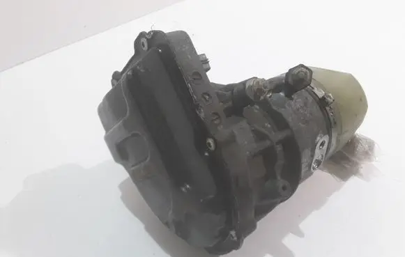 Volvo V60 Power steering pump 31360493