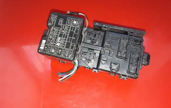 Mitsubishi Pajero Sport I Fuse module PP03503020