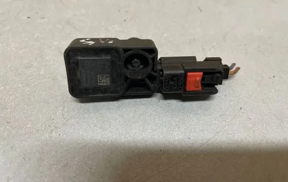 Opel Insignia A Airbag deployment crash/impact sensor 13502341