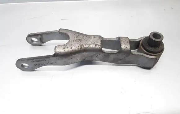 Volvo C70 Engine mounting bracket 31262164 31262183