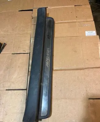 Toyota Avensis T250 Front sill trim cover 6791405040
