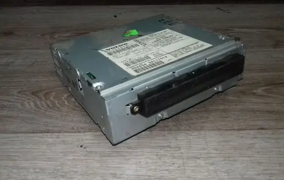 Volvo V50 CD/DVD changer 307525781