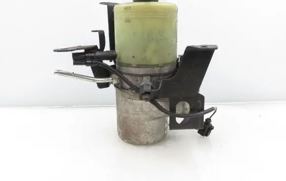 Volkswagen Polo IV 9N3 Power steering pump 6Q1423051AD 6Q0423156M 6Q2423051R