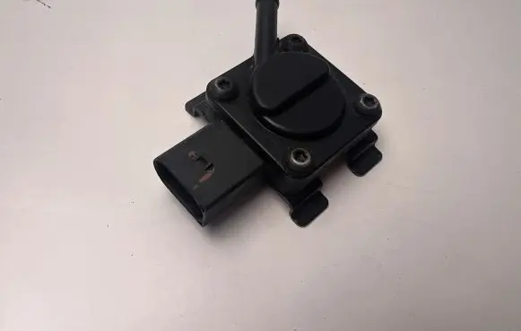 BMW 7 E65 E66 Exhaust gas pressure sensor 7789219