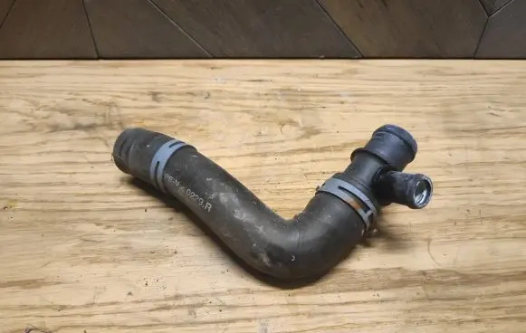 Skoda Superb B6 (3T) Engine coolant pipe/hose 0239R