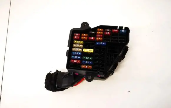 Volkswagen Golf IV Fuse box set 8d1941824
