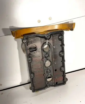 Audi A4 S4 B6 8E 8H Rocker cam cover 06C103471