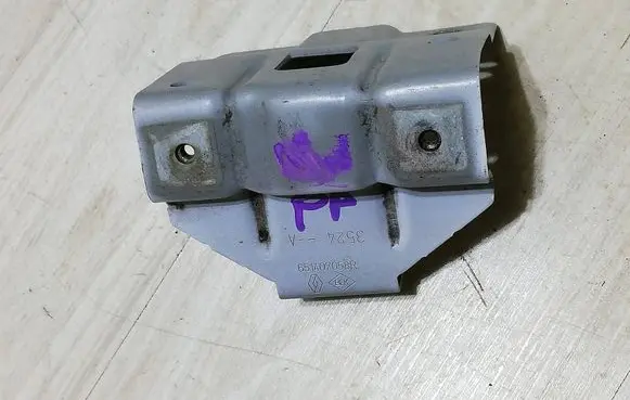 Dacia Jogger Fender mounting bracket 651407058R
