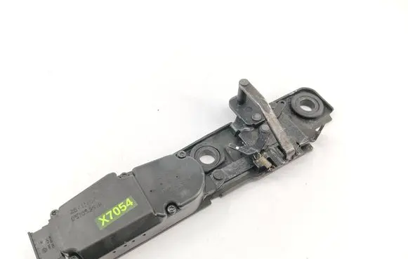 Volkswagen Eos Tailgate/trunk/boot lock/catch/latch 1Q0827383B