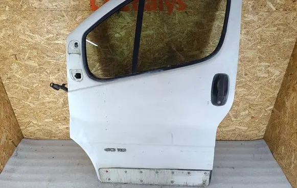 Renault Trafic II (X83) Front door 8200003819