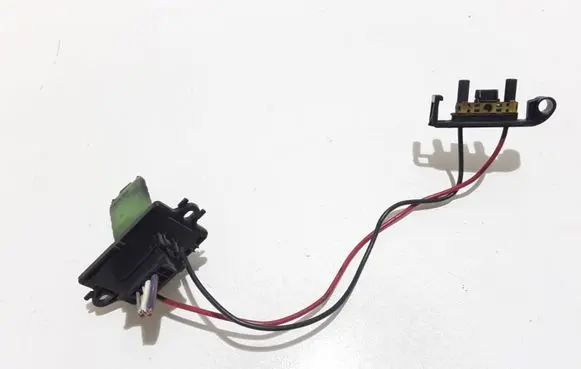 Renault Megane II Heater blower motor/fan resistor 3R68K1R71K