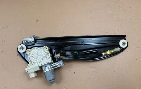 BMW 7 E65 E66 Rear door window regulator with motor 7024814