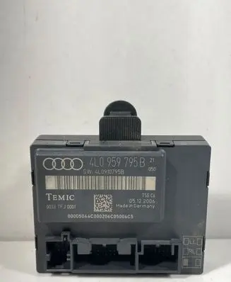Audi Q7 4L Door control unit/module 4L0959795B
