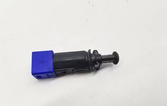 Clutch pedal sensor