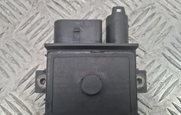 Mercedes-Benz E W211 Glow plug pre-heat relay A6461532579