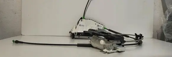 Tesla Model X Front door lock 1126200-00-B