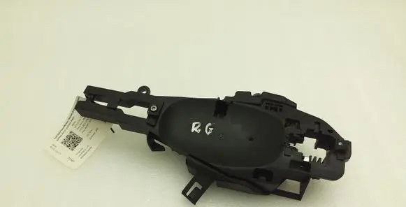 Rear door exterior handle/bracket