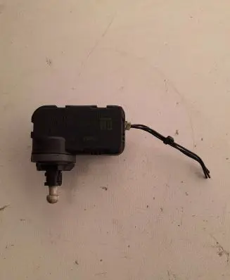 Opel Insignia A Headlight level adjustment motor PA66GF30