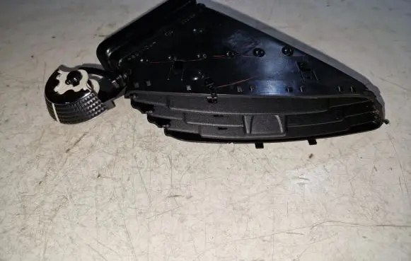 Ford C-MAX II Dash center air vent grill 07466000