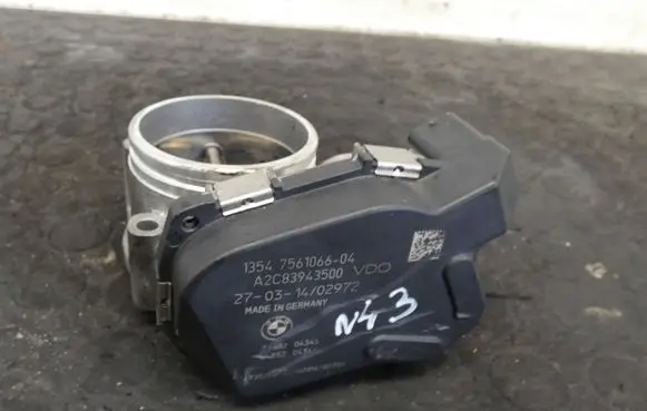 BMW X1 E84 Throttle valve 7561066