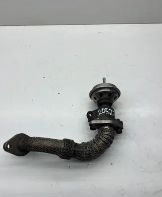 Volkswagen Golf IV EGR valve 028131501E