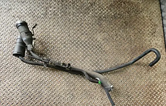 Ram 1500 Fuel tank filler neck pipe 52029841AJ 52029939AD 04627332AB