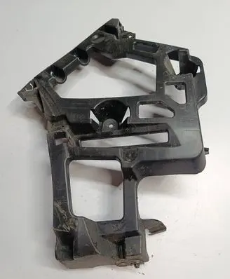 Rear bumper mounting bracket