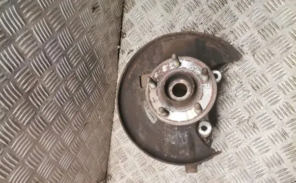 Opel Insignia A Front wheel hub spindle knuckle