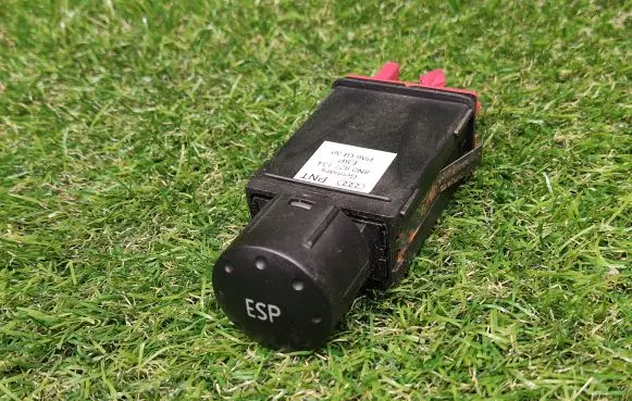 Audi TT Mk1 ESP (stability program) switch 8N0927134