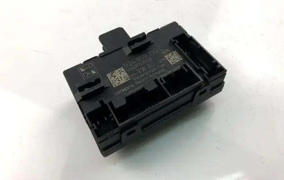 Volkswagen Golf VII Other control units/modules 5Q4959393C