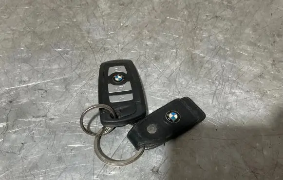 BMW 5 F10 F11 Ignition key/card 9226939