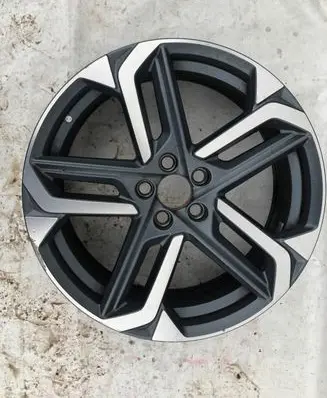 R19 alloy rim