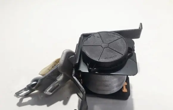 Hyundai Sonata Front seatbelt